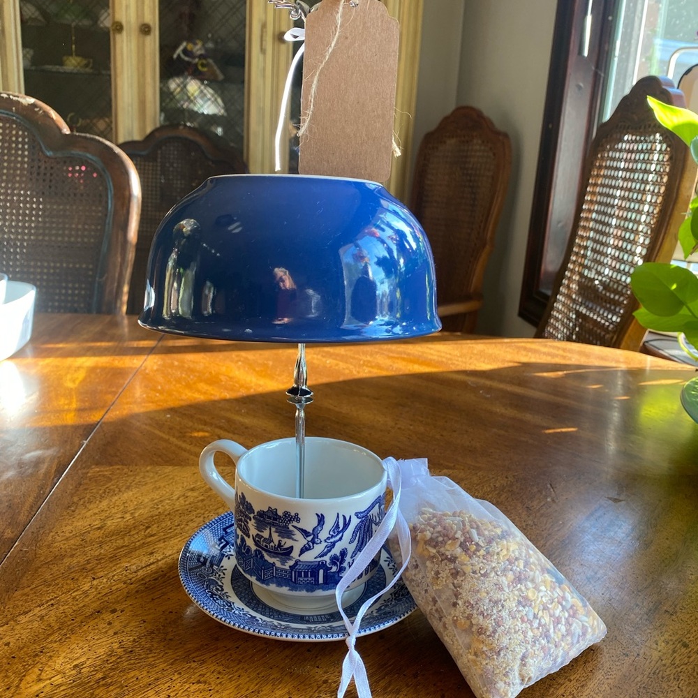 Churchill Blue Willow Tea Cup Bird Feeder # 8